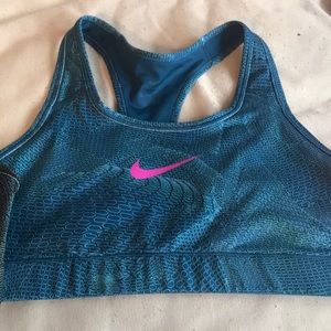 Large Nike sports bra